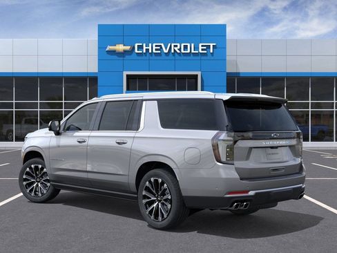 New 2026 Chevrolet Suburban High Country AWD/4WD image 3