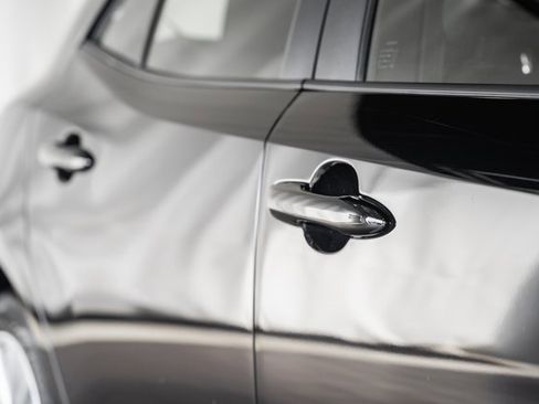 Used 2024 Toyota Corolla SE image 13