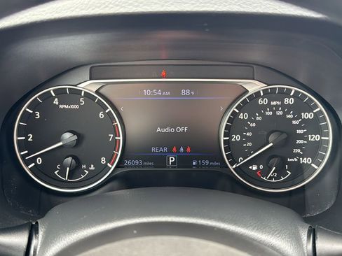 Used 2025 Nissan Altima 2.5 SV FWD image 27