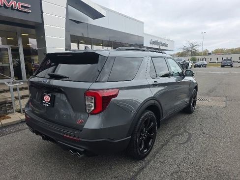 Used 2023 Ford Explorer ST w/ Equipment Group 401A AWD/4WD image 3