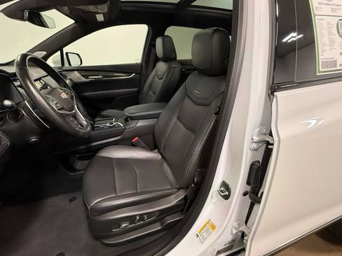 Used 2024 Cadillac XT5 Sportv AWD/4WD image 12