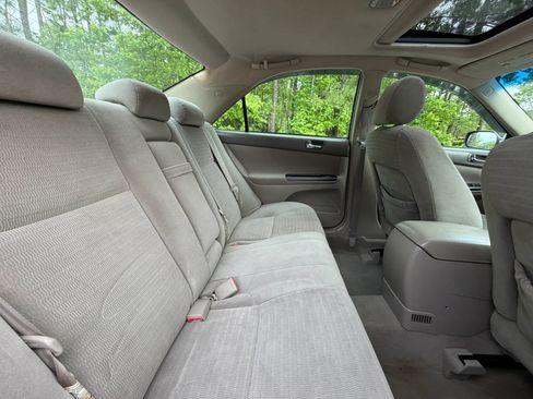 Used 2006 Toyota Camry LE FWD image 21