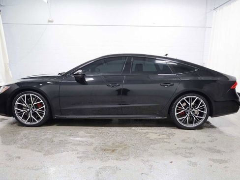 Used 2025 Audi S7 Prestige w/ Prestige Package image 2
