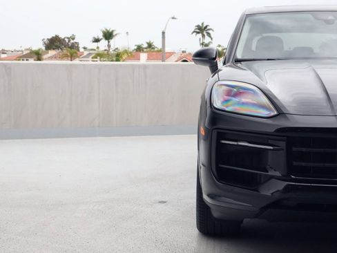 New 2026 Porsche Cayenne image 12