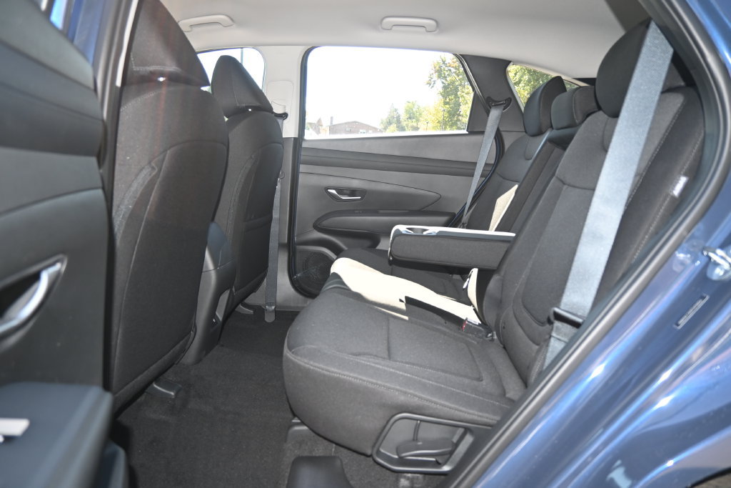 New 2026 Hyundai Tucson SE AWD/4WD image 9