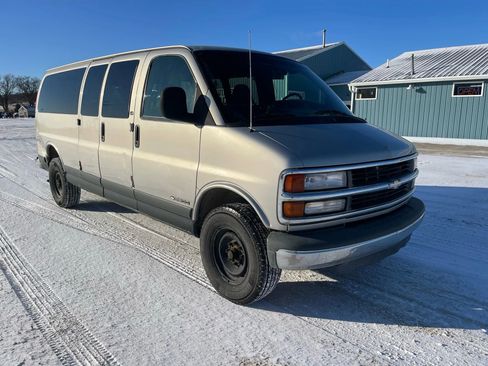 Used 1997 Chevrolet Express 3500 Extended Passenger w/ Preferred Equipment Group image 6