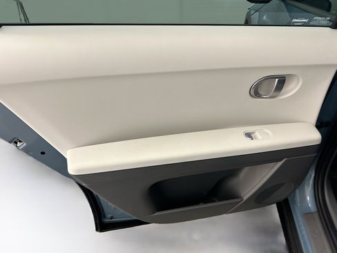 Used 2024 Hyundai Ioniq 5 SEL image 27