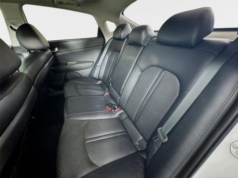 Used 2016 Kia Optima EX w/ Premium Package FWD image 23