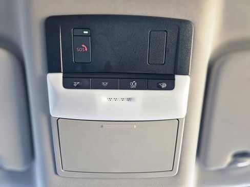 Certified 2023 Nissan Rogue SV image 27