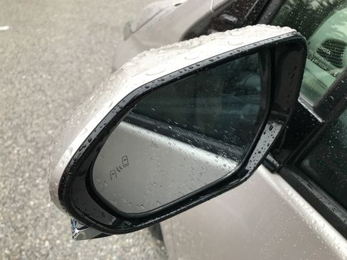 Used 2018 Toyota Prius Prime Advanced image 9