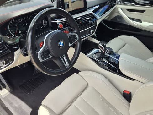 Used 2018 BMW M5 w/ Executive Package image 2