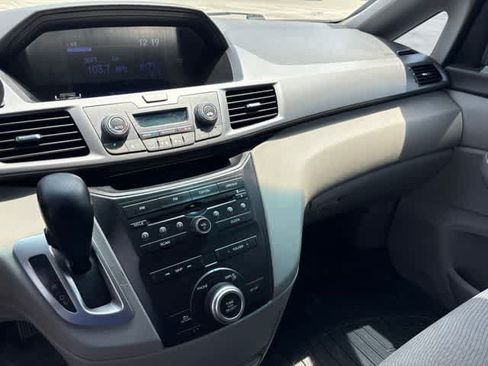 Used 2012 Honda Odyssey EX image 20