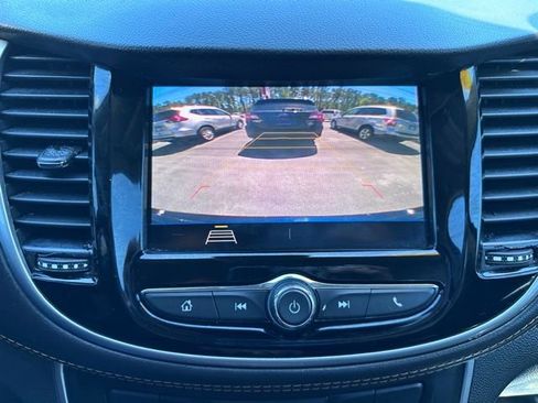 Used 2021 Chevrolet Trax LT w/ Sport Edition image 16