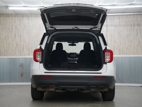 Used 2021 Ford Explorer XLT image 41