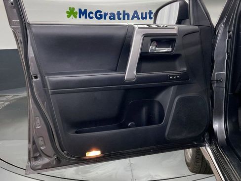Used 2019 Toyota 4Runner Limited AWD/4WD image 27