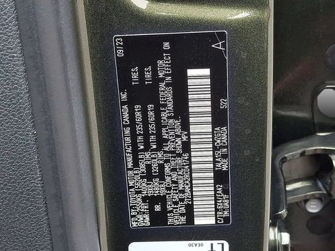Used 2024 Lexus RX 350 Premium w/ Accessory Package AWD/4WD image 27