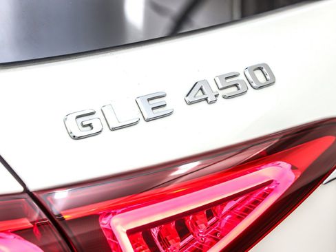 Certified 2023 Mercedes-Benz GLE 450 4MATIC image 11