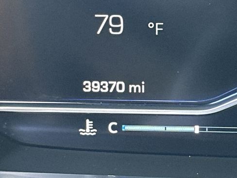 Used 2023 Chevrolet Tahoe High Country image 29