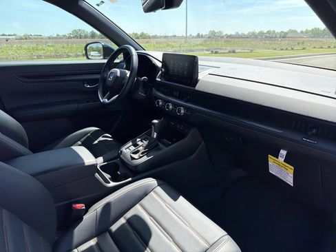 Certified 2025 Honda CR-V Sport-L image 16