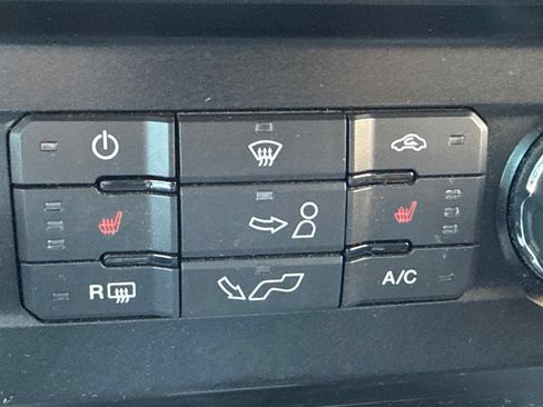 Used 2018 Ford F150 XLT w/ Equipment Group 301A Mid RWD image 24
