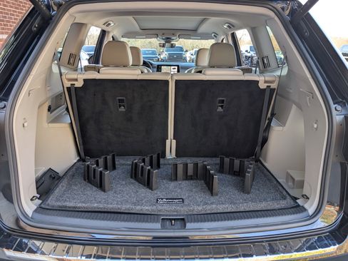 Used 2024 Volkswagen Atlas SEL image 19