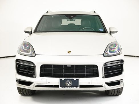 Used 2023 Porsche Cayenne image 10