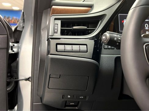 New 2025 Lexus ES 350 w/ Premium Package image 42