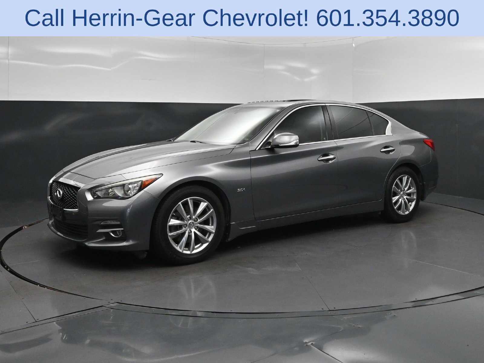 Used 2017 INFINITI Q50 3.0t Premium w/ 3.0T Premium Plus Package RWD image 3