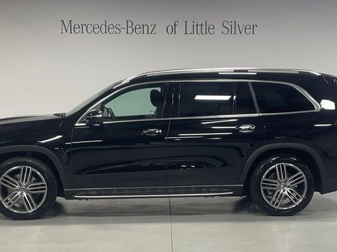 Used 2026 Mercedes-Benz GLS 450 4MATIC image 2