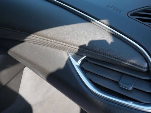 Used 2024 Chevrolet Malibu LT FWD image 10