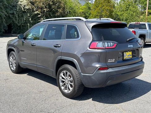 Used 2019 Jeep Cherokee Latitude Plus w/ Comfort/Convenience Group AWD/4WD image 24