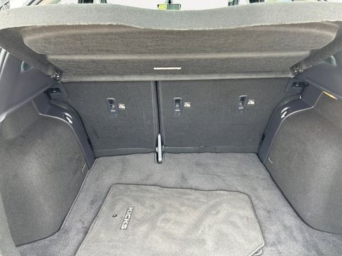 Used 2024 Nissan Kicks SR w/ SR Premium Package FWD image 12