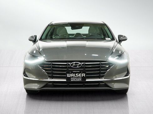 Used 2022 Hyundai Sonata SE w/ Cargo Package FWD image 8