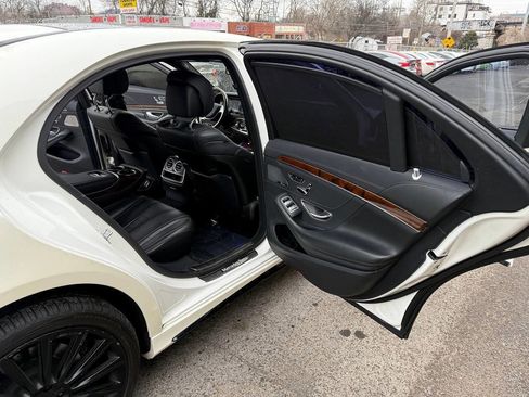 Used 2015 Mercedes-Benz S 550 Sedan image 14