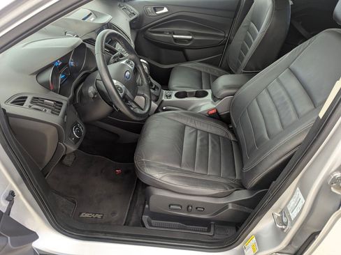 Used 2015 Ford Escape SE w/ Equipment Group 201A image 5