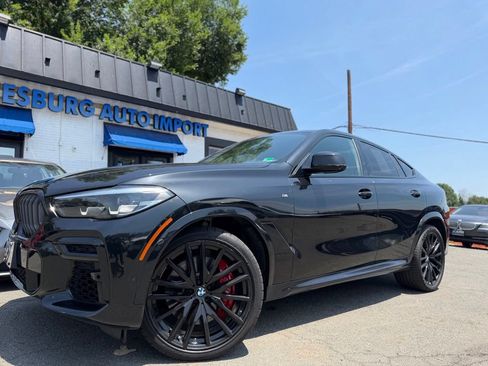Used 2022 BMW X6 M50i w/ Premium Enhanced Package AWD/4WD image 1