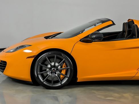 Used 2013 McLaren MP4-12C Spider RWD image 8