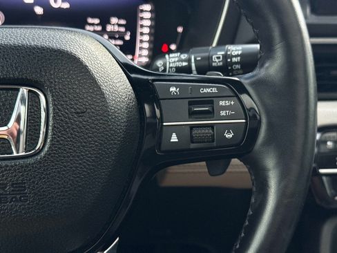 Certified 2024 Honda Pilot Elite image 30