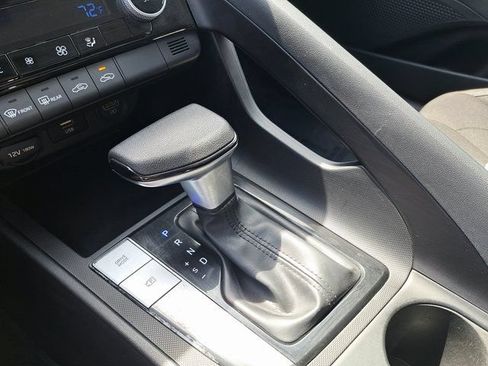 Used 2023 Hyundai Elantra SEL FWD image 20