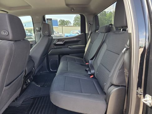 Used 2024 Chevrolet Silverado 1500 LT image 11