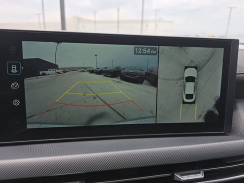 New 2025 Hyundai Sonata Limited image 31