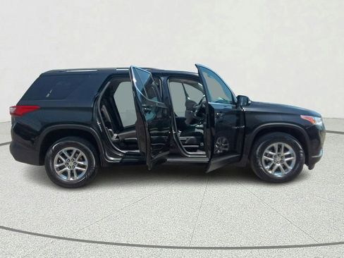 Used 2020 Chevrolet Traverse LT FWD image 14