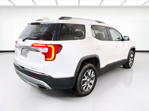 Used 2023 GMC Acadia SLT image 4