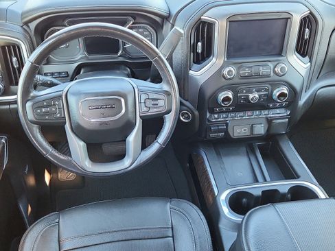 Used 2023 GMC Sierra 3500 Denali w/ Denali Ultimate Package image 12