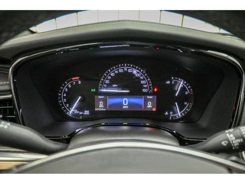 Used 2019 Cadillac XT5 AWD image 12