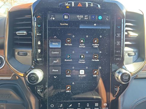 Used 2024 RAM 2500 Limited w/ Safety Group image 23