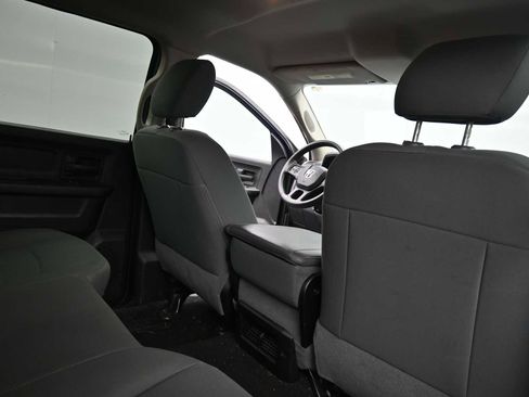 Used 2015 RAM 2500 Tradesman w/ Chrome Appearance Group image 17