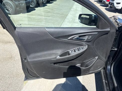 Used 2023 Chevrolet Malibu LT FWD image 11