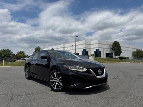 Used 2019 Nissan Maxima 3.5 S w/ Floor Mat Group FWD image 2