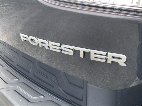 Certified 2023 Subaru Forester Premium image 9